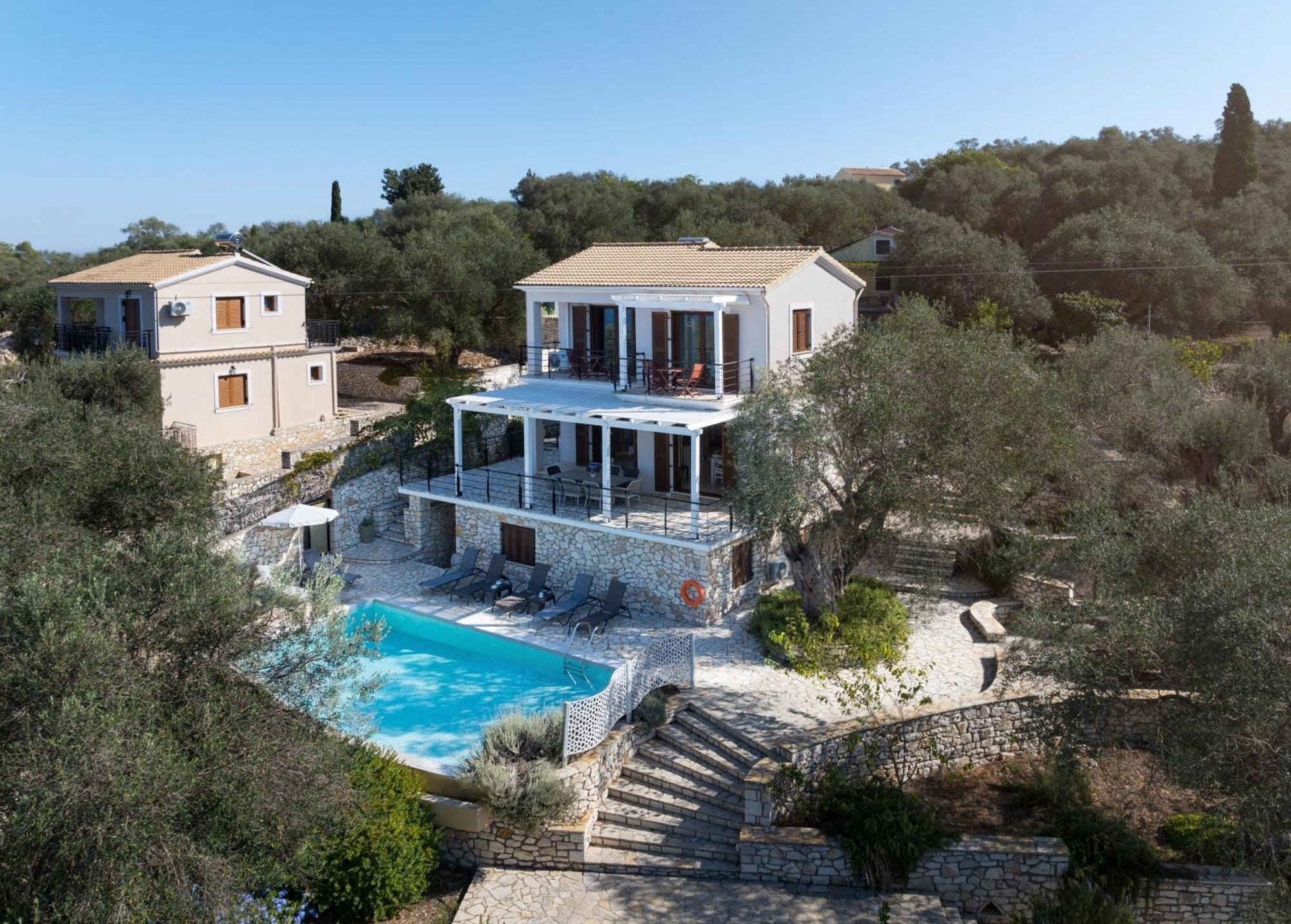 Villa Bougarini Haven Family Villa Rock Pool Oasis Ieromonachos Екстериор снимка