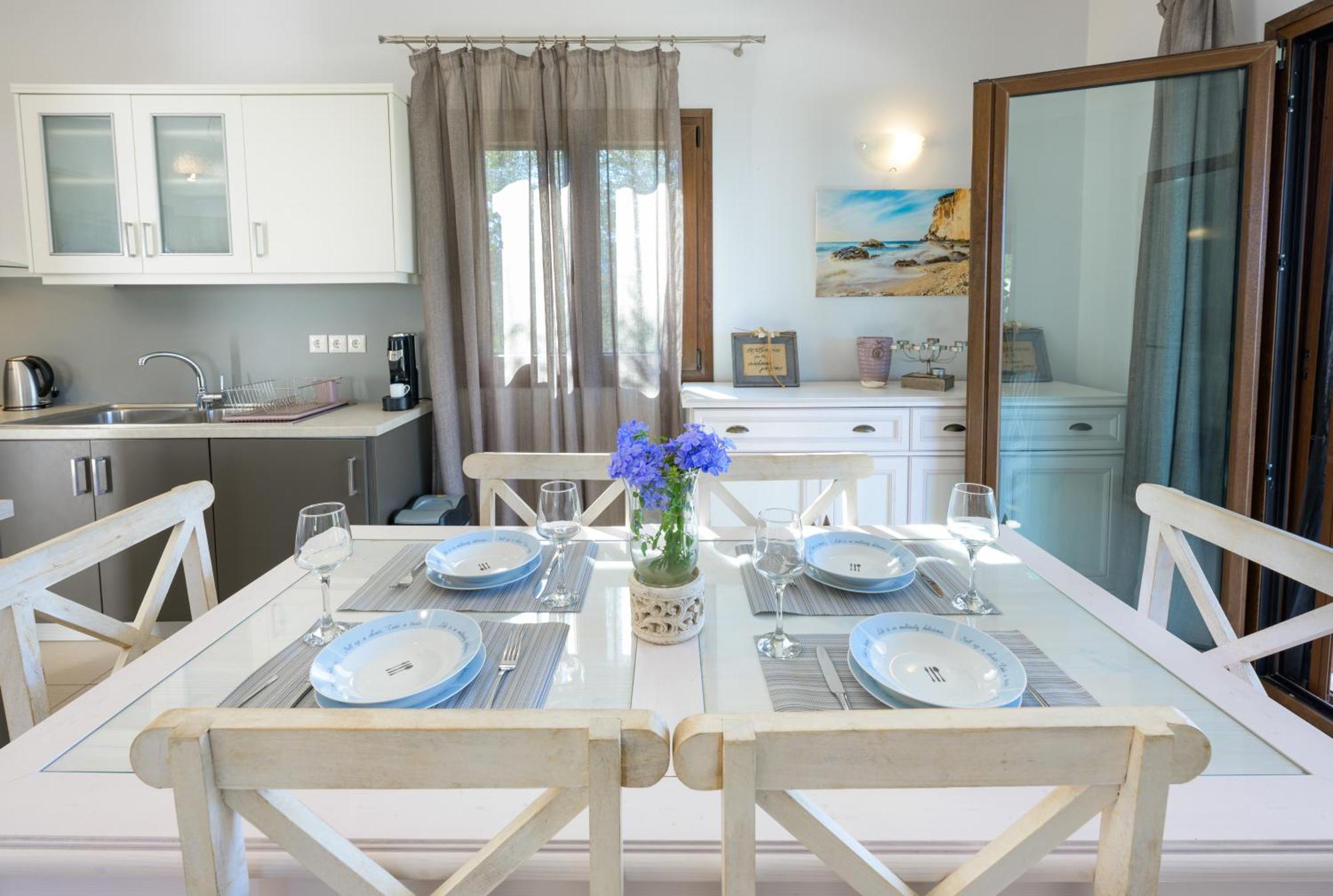 Villa Bougarini Haven Family Villa Rock Pool Oasis Ieromonachos Екстериор снимка