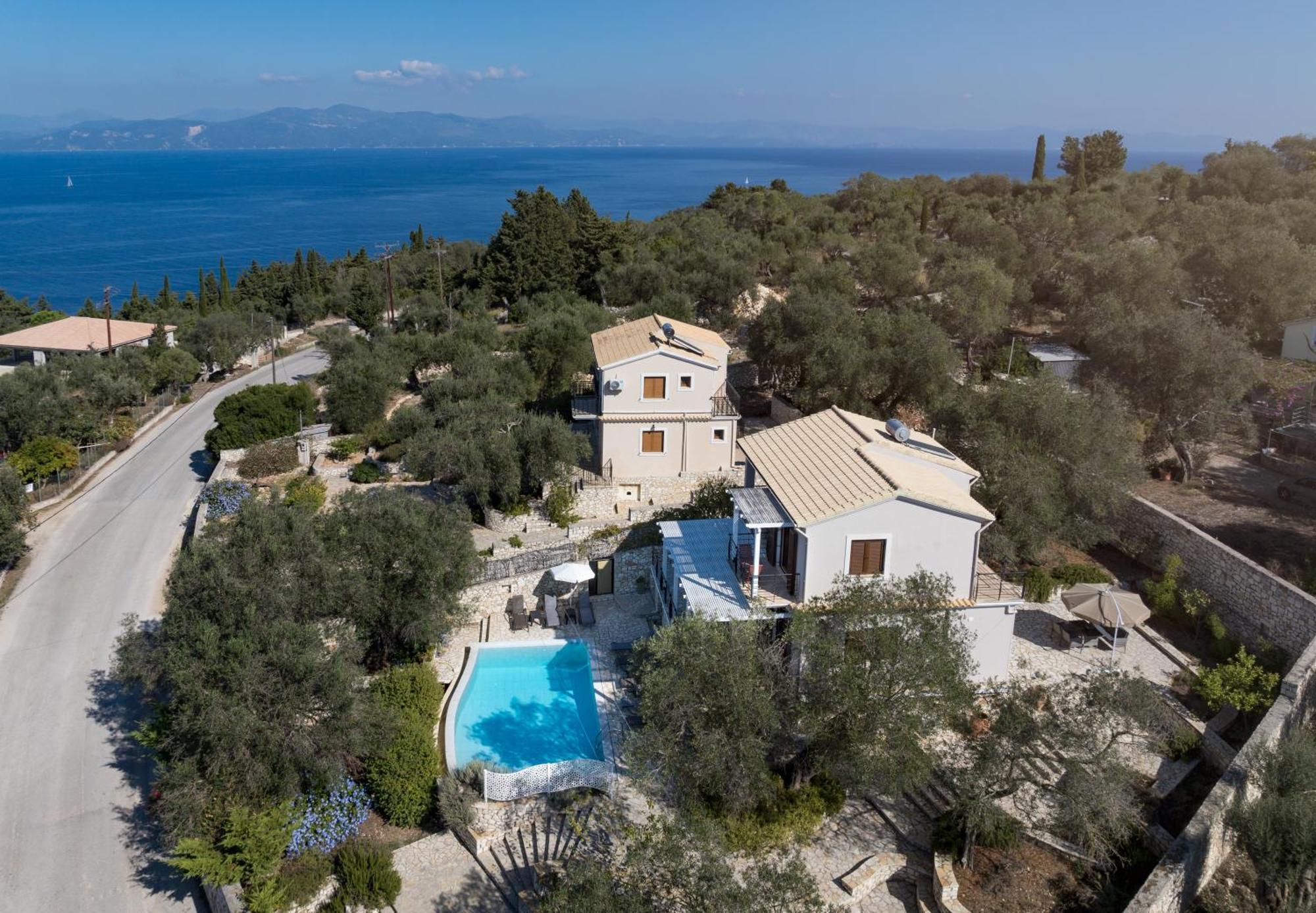 Villa Bougarini Haven Family Villa Rock Pool Oasis Ieromonachos Екстериор снимка