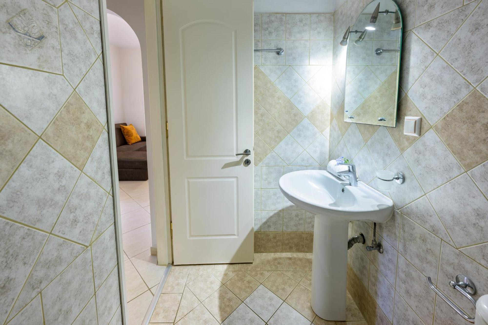 Villa Bougarini Haven Family Villa Rock Pool Oasis Ieromonachos Екстериор снимка