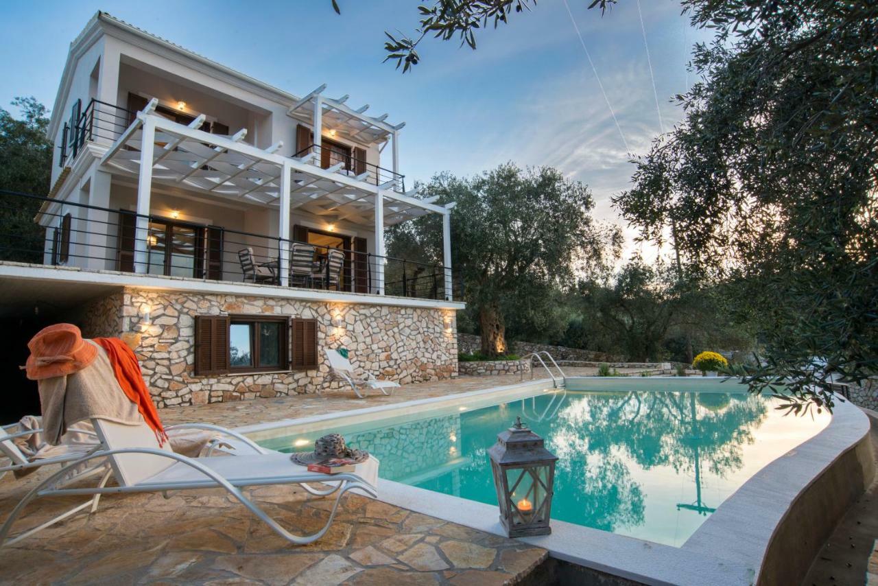 Villa Bougarini Haven Family Villa Rock Pool Oasis Ieromonachos Екстериор снимка