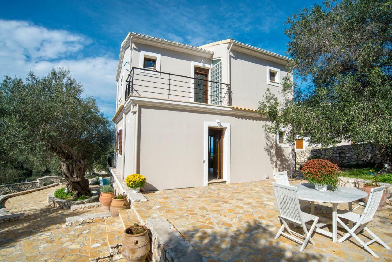 Villa Bougarini Haven Family Villa Rock Pool Oasis Ieromonachos Екстериор снимка